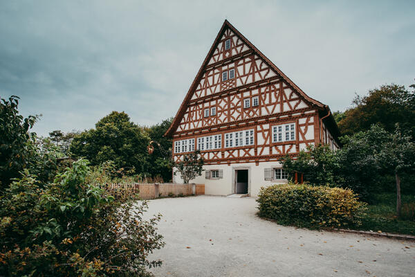 Bild vergr&ouml;&szlig;ern: Vorderansicht des Gasthaus Ochsen. Fachwerkhaus